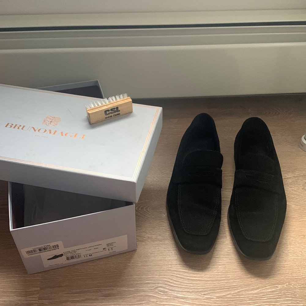 Bruno Magli Black Velour Shoes Size 11